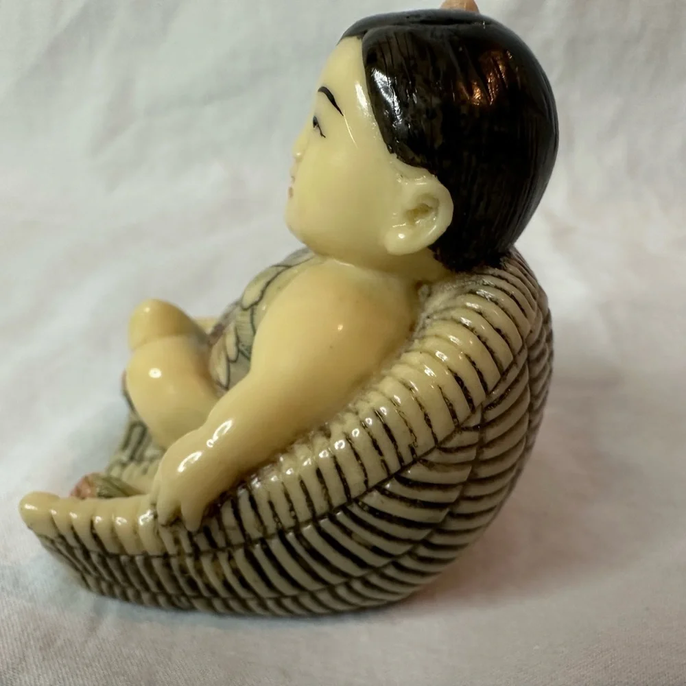 Pair of Vintage Japanese Resin Netsuke - Picture 5 of 12